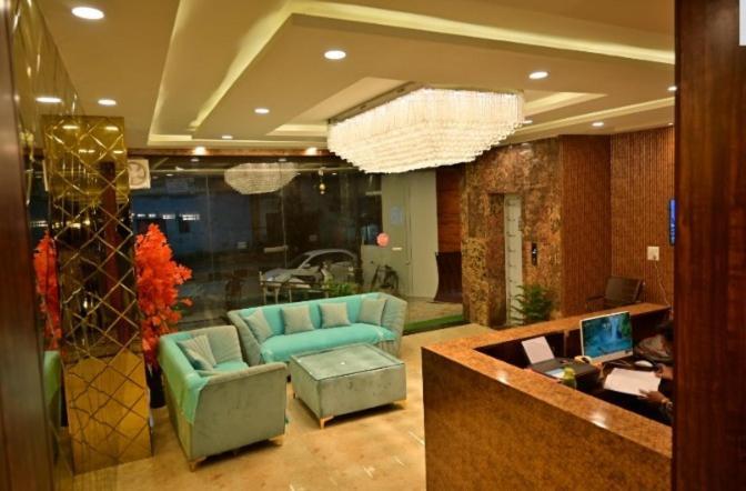 Hotel Raghuveer Inn By Bookingcare Sitapur Muafi 外观 照片